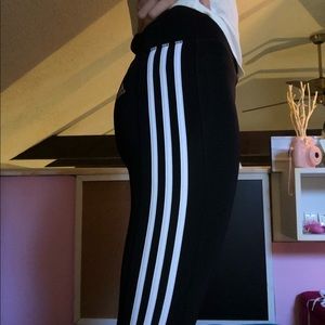 PERFECT CONDITION ADIDAS LEGGINGS